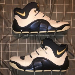 Nike LeBron 4 West Coast/ Midnight Navy 2006